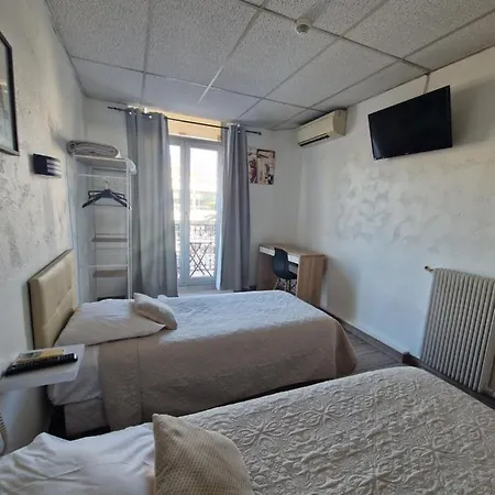 オテル デュ ノール 2*